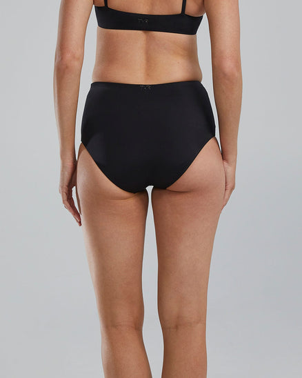 ::001 Black