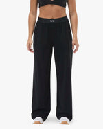 Women's Straight Leg Trouser