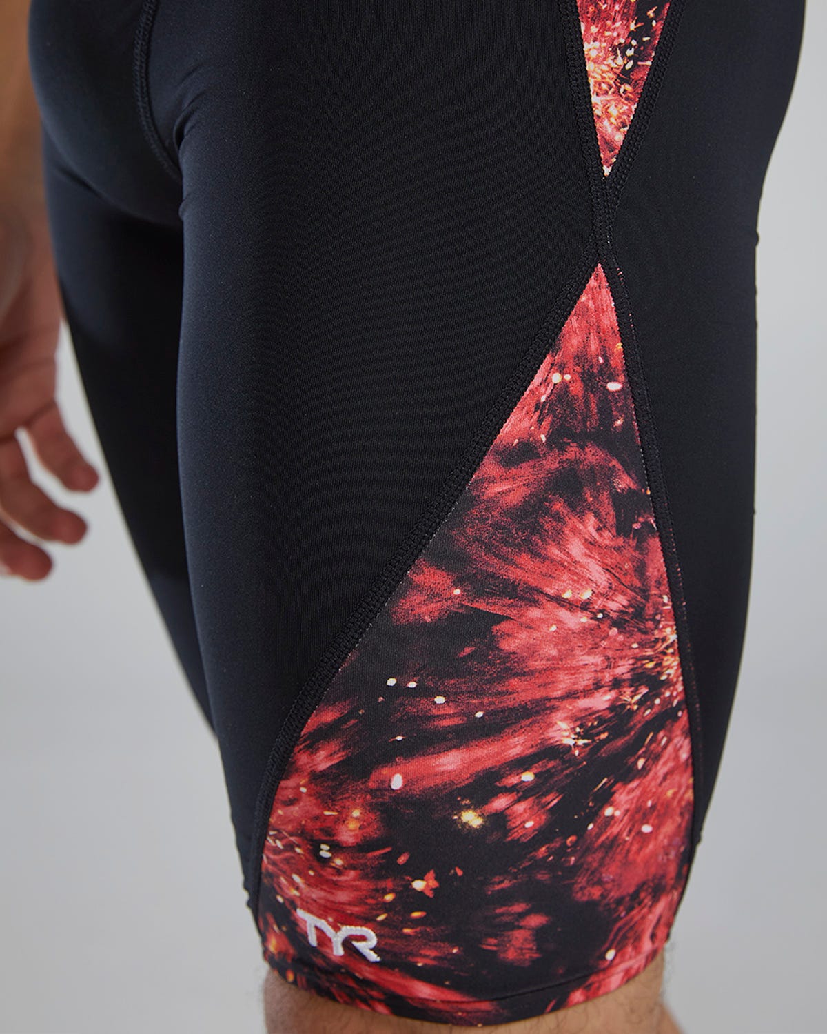 Product image for 610 Red