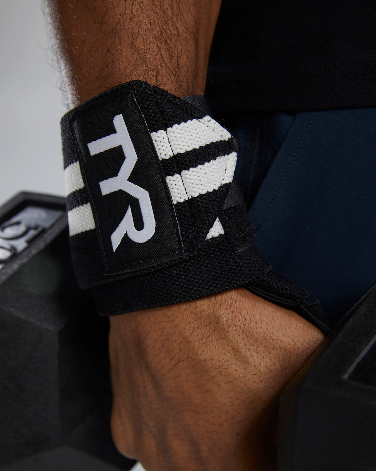 ::060 Black/White
