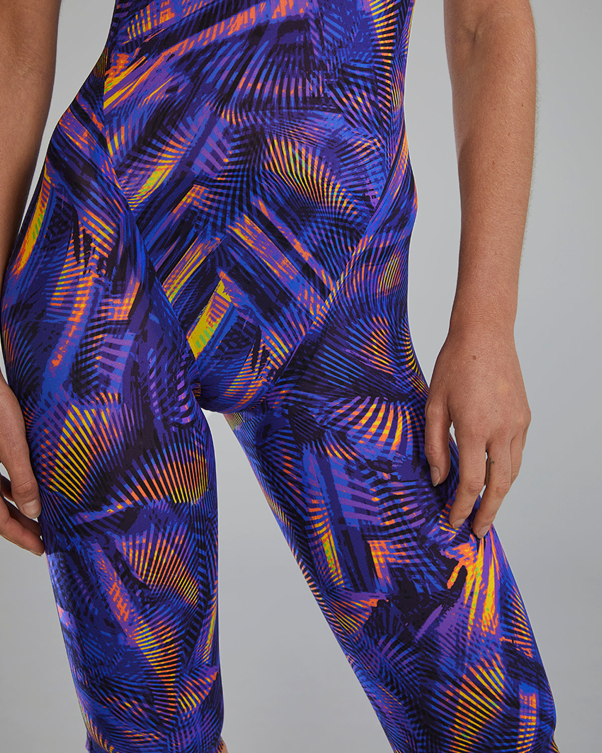 Women's Avictor Closed Back Swimsuit - Helux