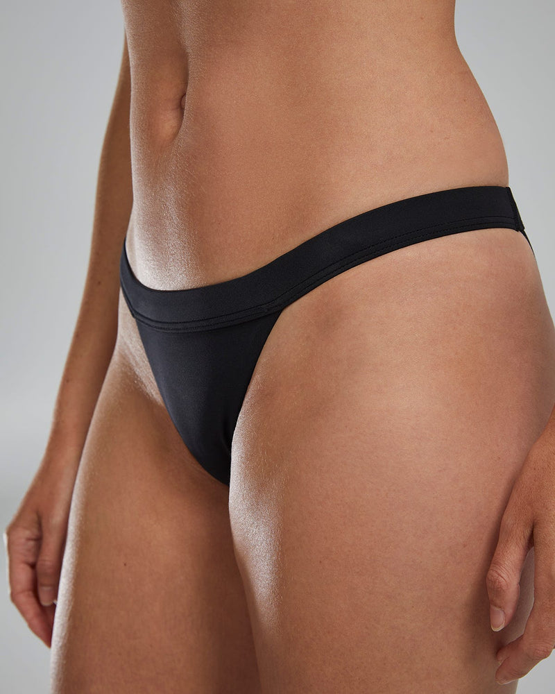 ::001 Black