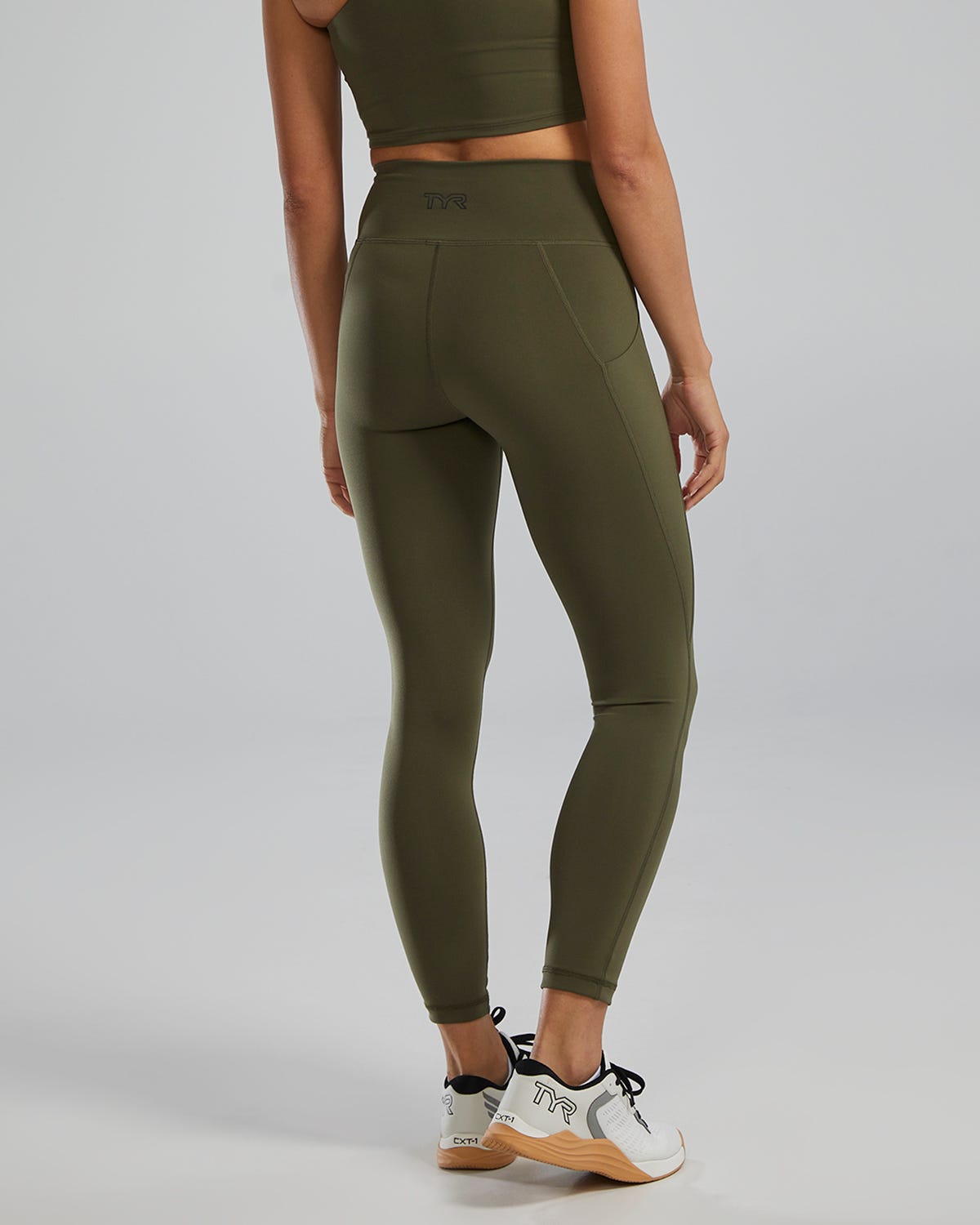 ::932 Olive Night
