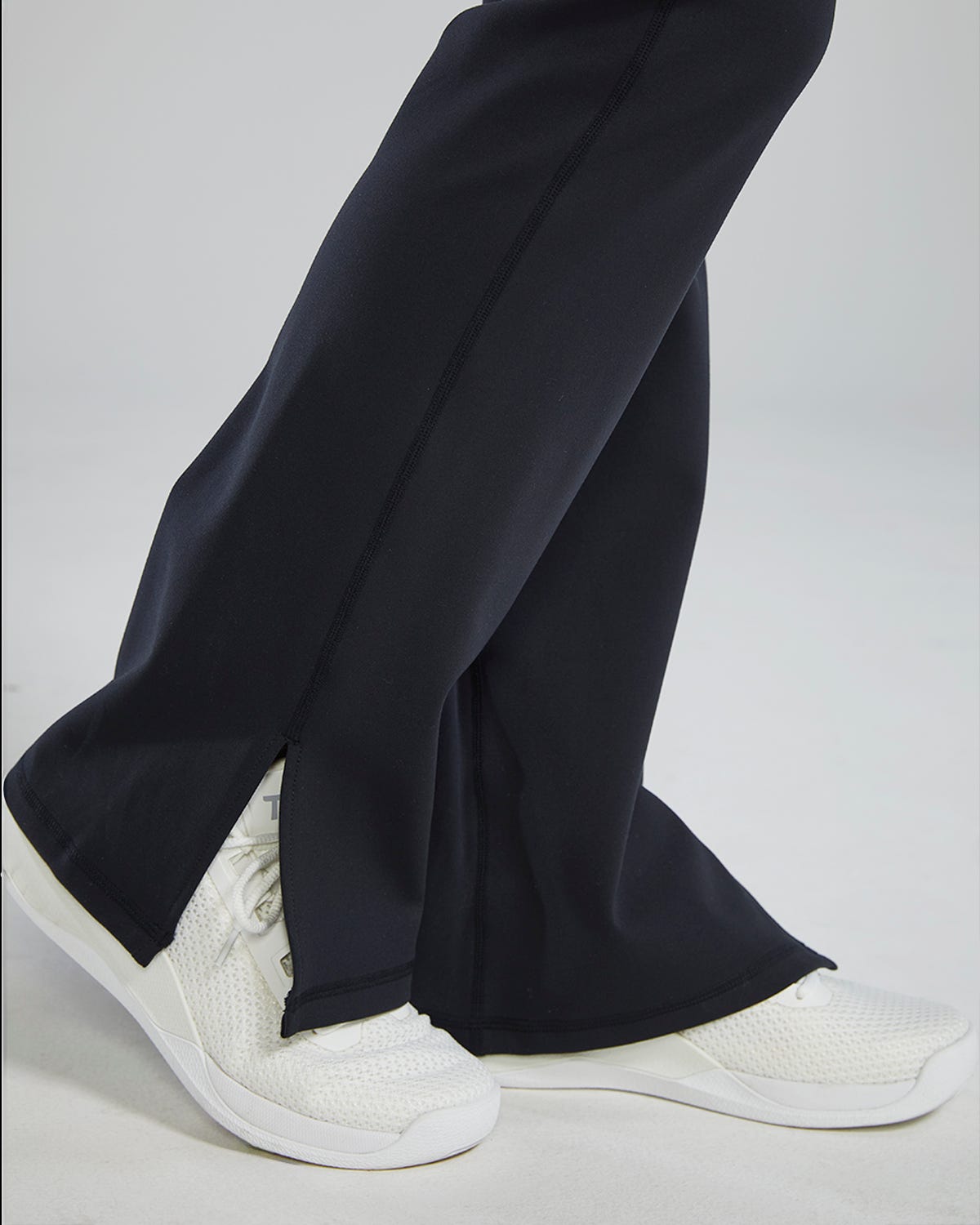 Product image for 001 Black