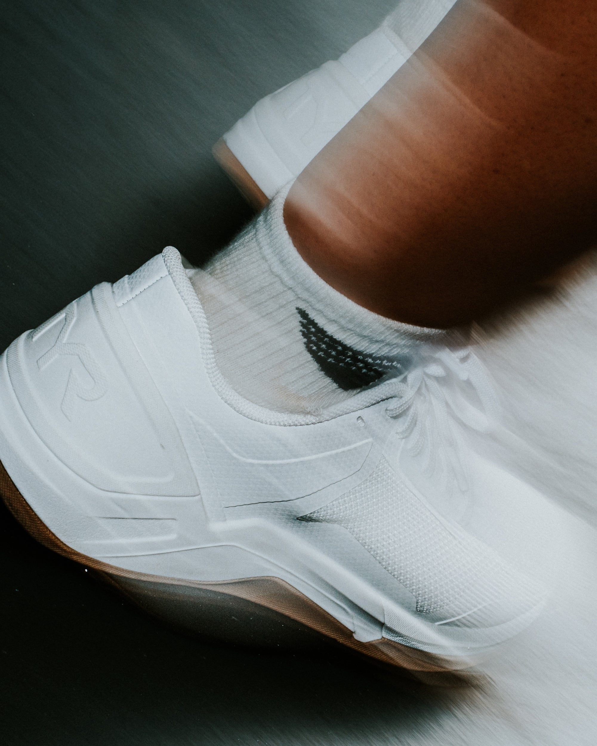 Men's CXT-3 Trainer - White/Gum – TYR US