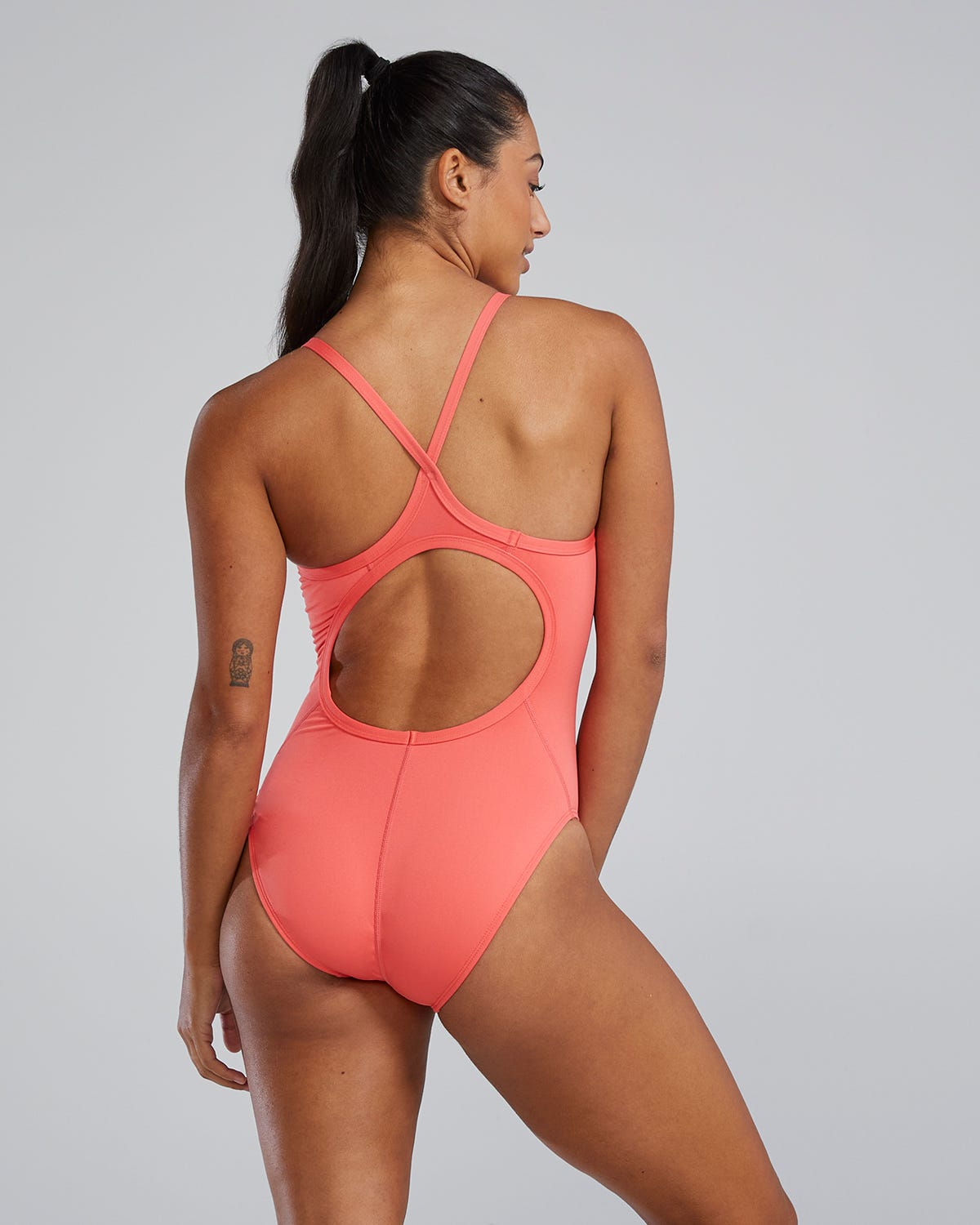 Product image for 832 Coral