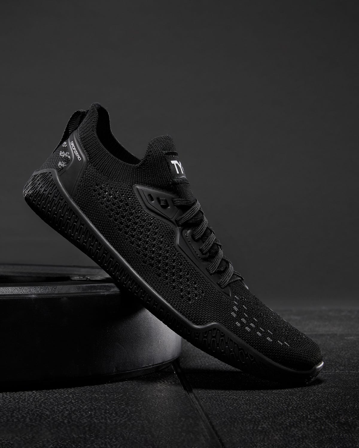 Product image for 001 Black