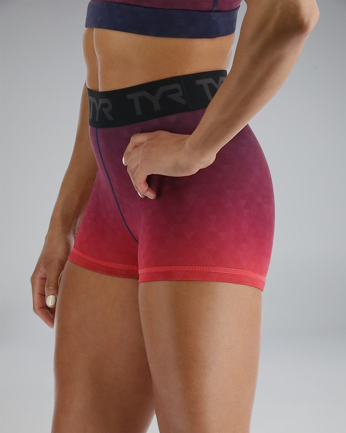 Product image for 611 Red/Multi