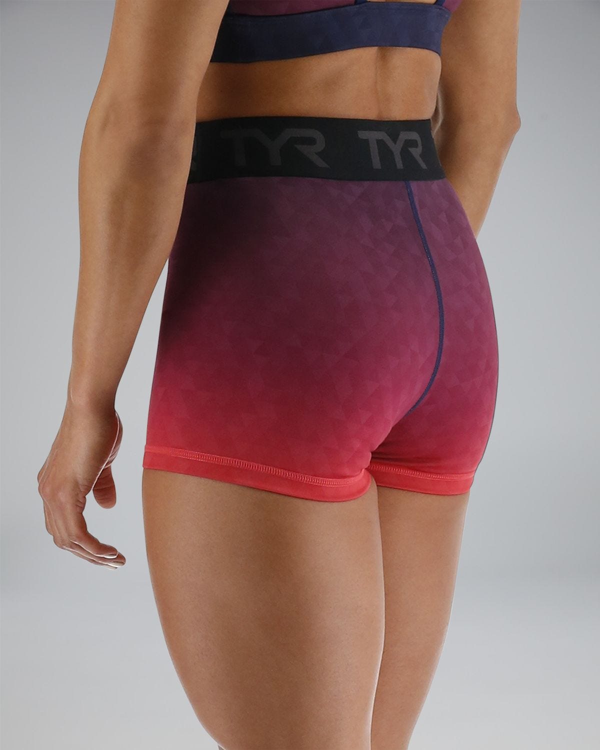 Product image for 611 Red/Multi