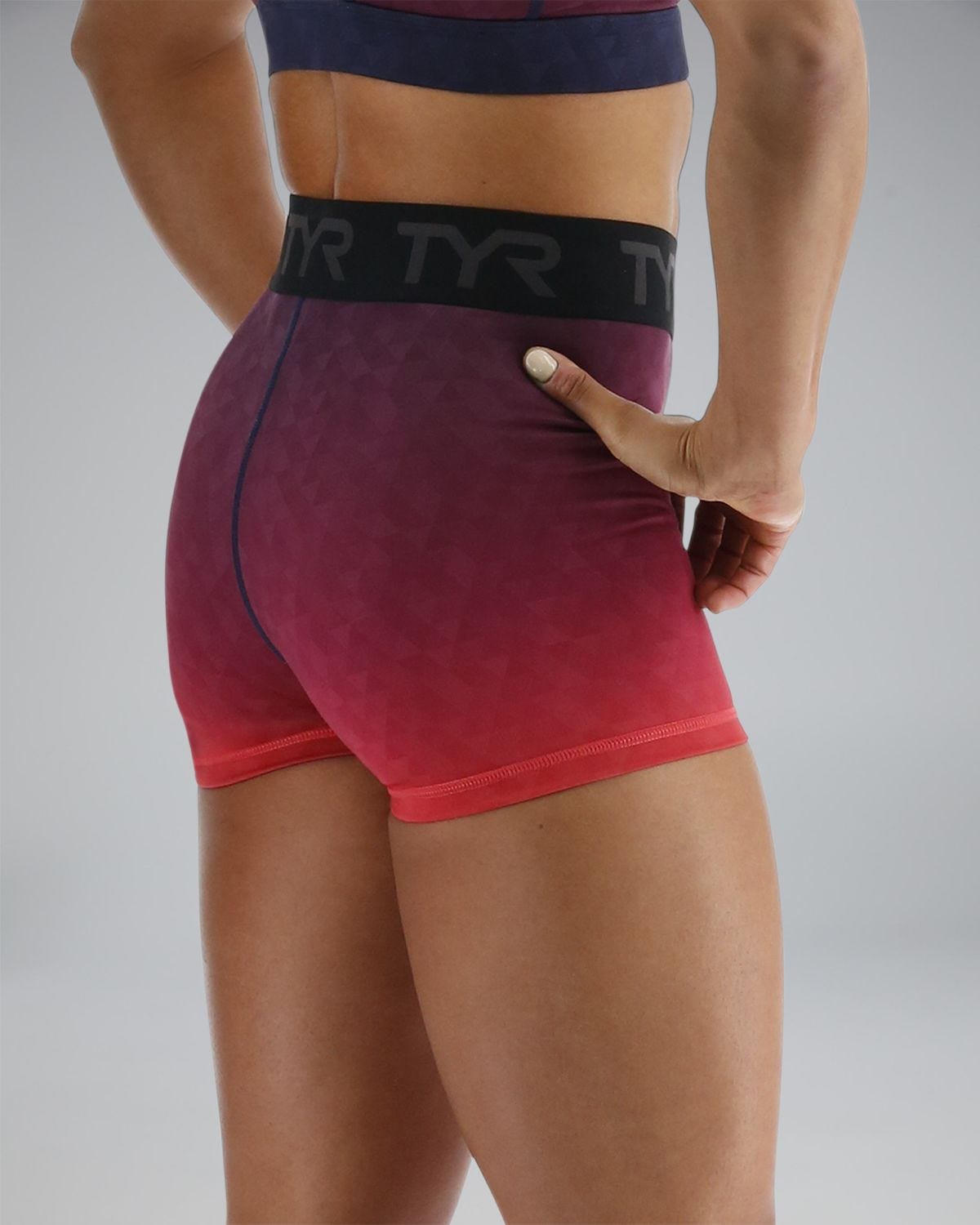 Product image for 611 Red/Multi
