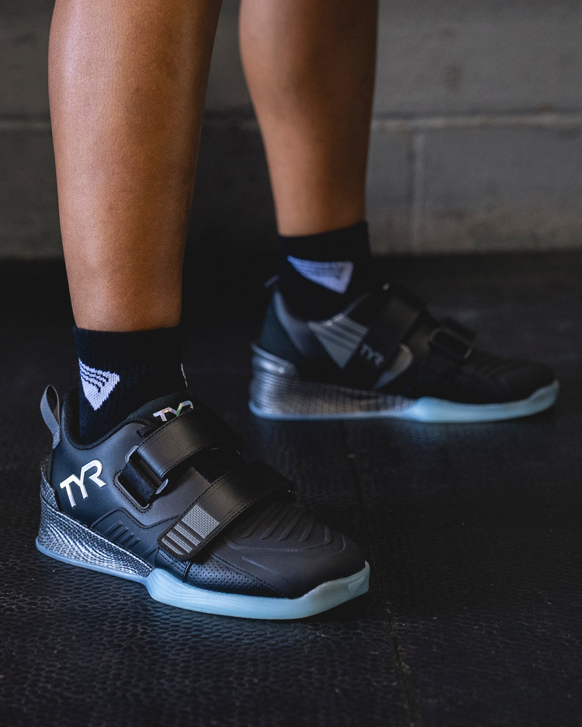 SOYO Smooth Lifter ブラック Men's L-2 Lifter - Carbon Black – TYR US