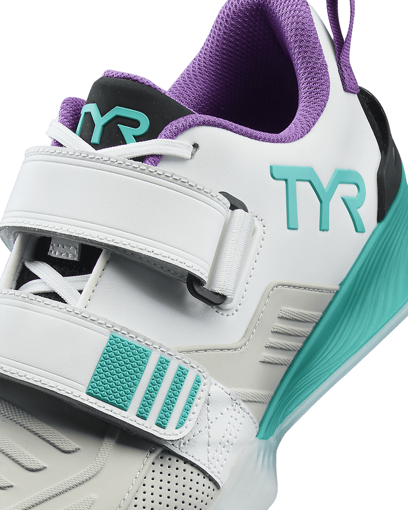 
                    
                      ::143 White/Grape
                    
                  