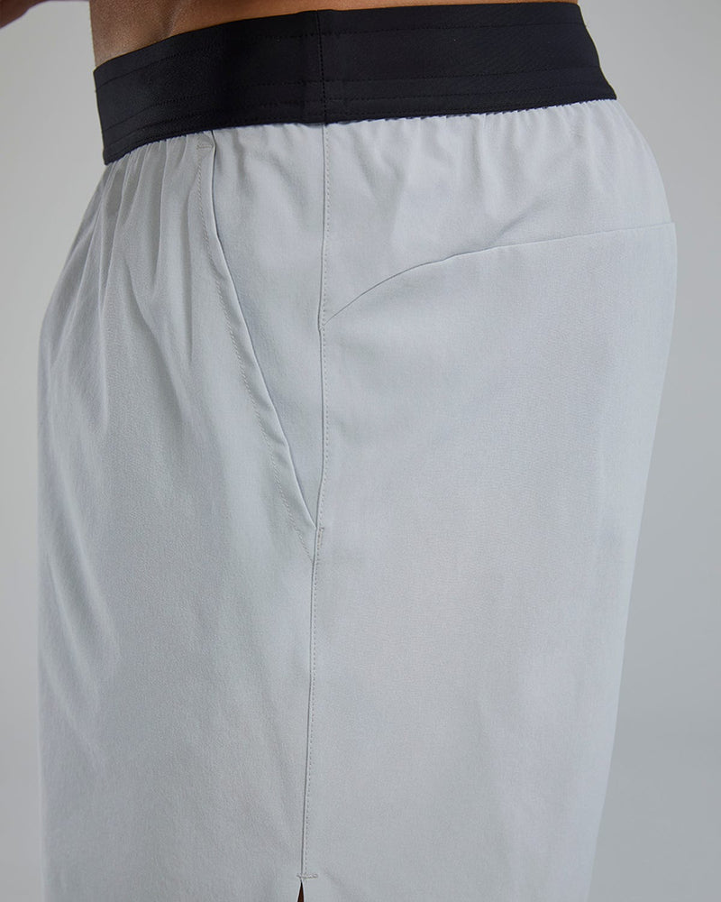 ::050 Light Grey