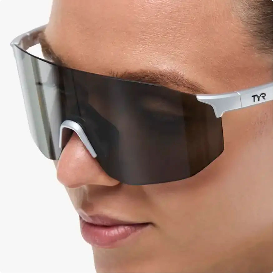 Frameless Full-Wrap Lens