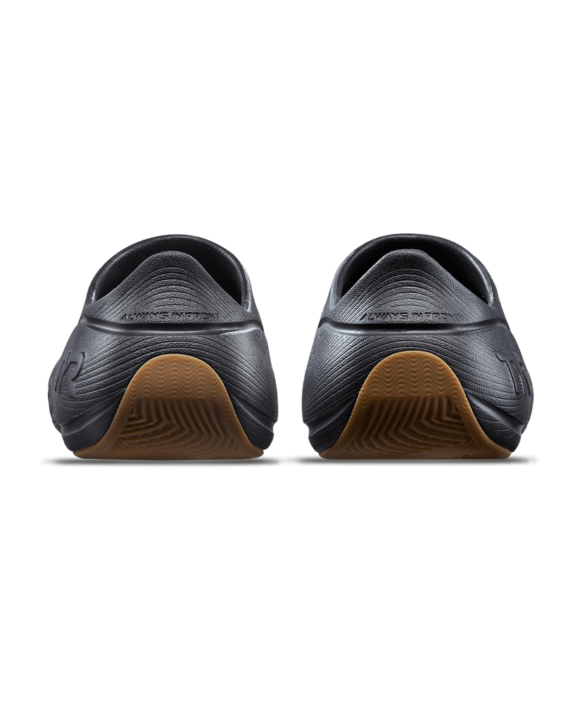 
                    
                      ::544 Black/Gum
                    
                  