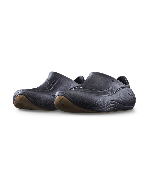 ::544 Black/Gum