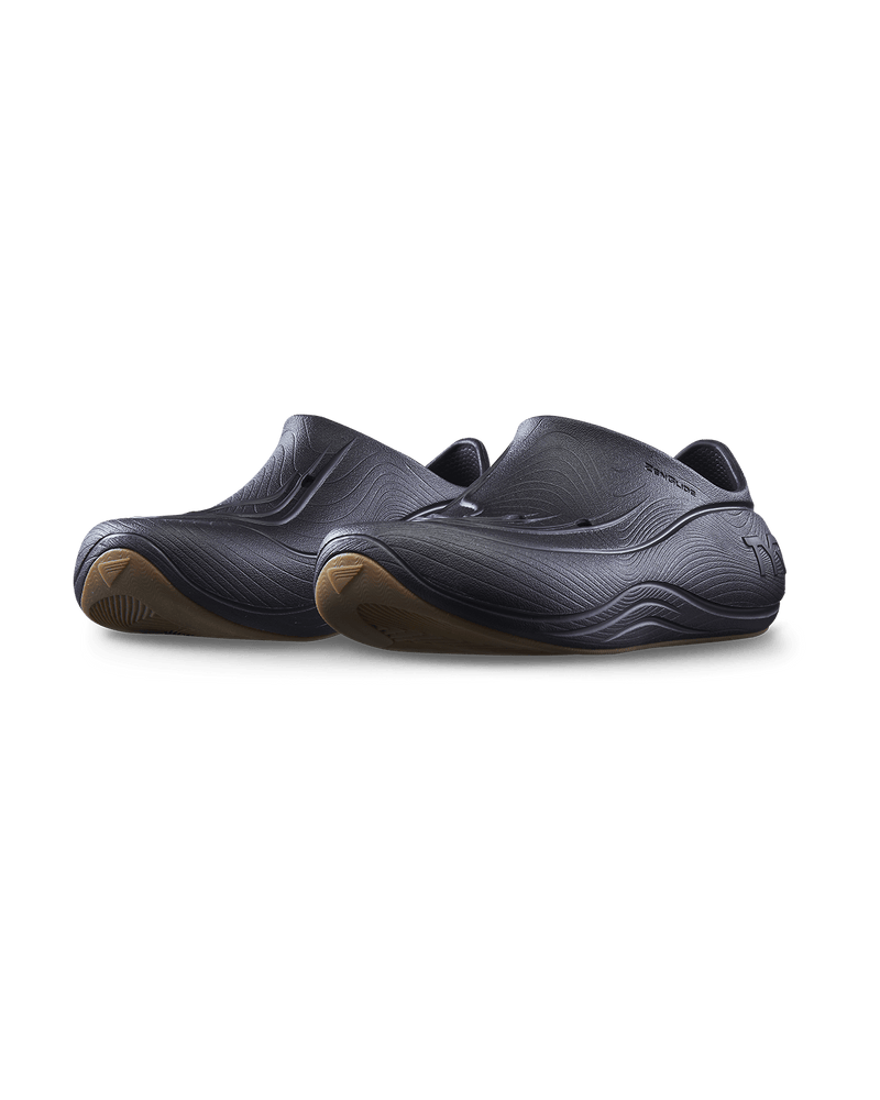 ::544 Black/Gum