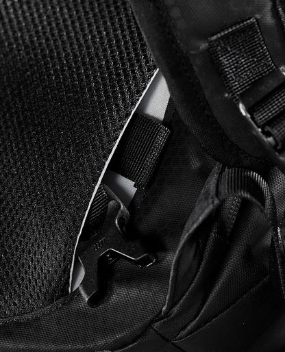 Product image for 001 Black