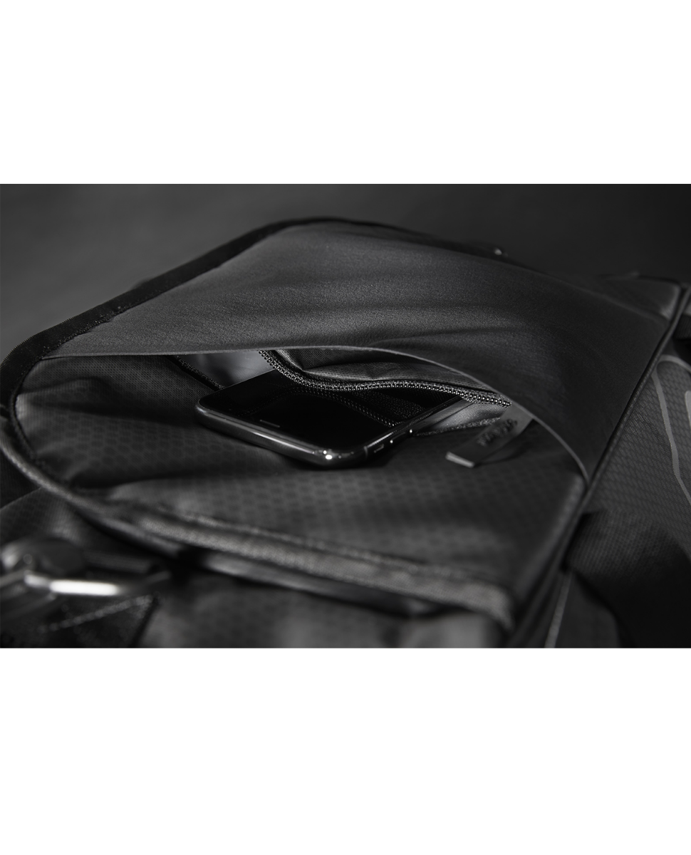 Product image for 001 Black